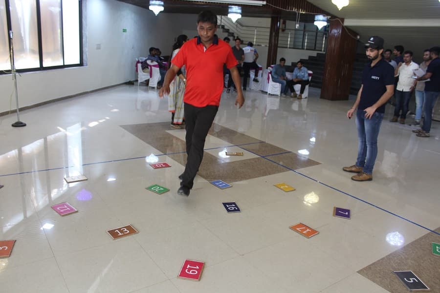 Amity Global Business School Ahmedabad Industry Oriented Curriculum photo 7